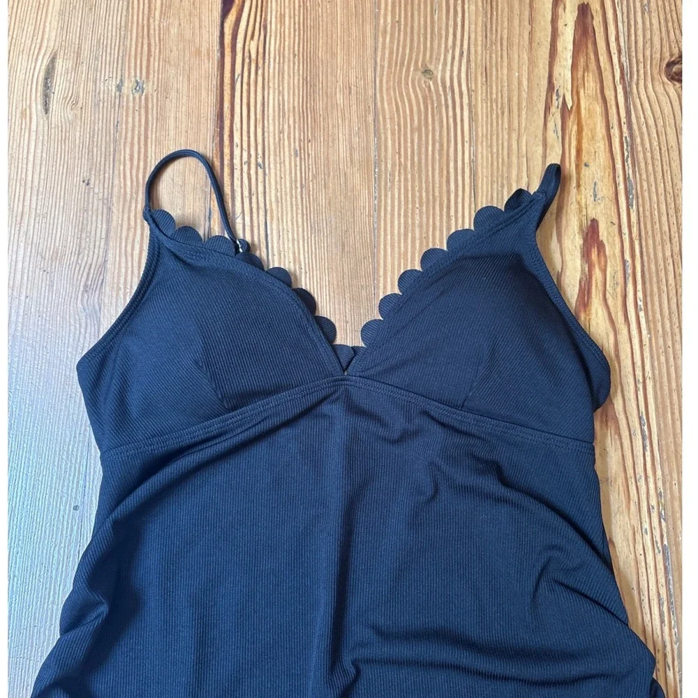 One Piece Swimsuit Women Navy Blue Scalloped Ribbed SIZE L